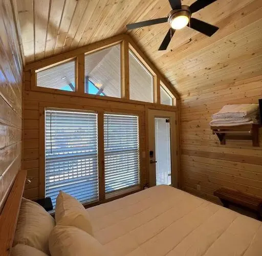 Chalet 092 Grand Canyon Stargazer Tiny 20 Mins To South Rim - Sleeps 8 *