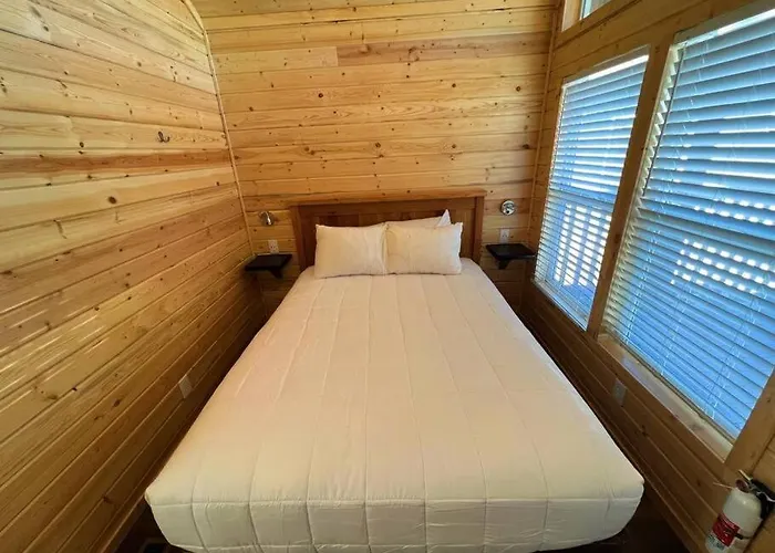 Chalet 092 Grand Canyon Stargazer Tiny 20 Mins To South Rim - Sleeps 8 *