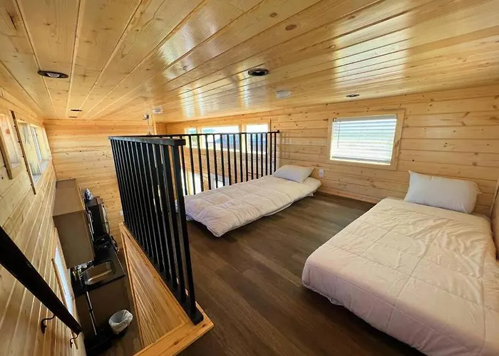 092 Grand Canyon Stargazer Tiny 20 Mins To South Rim - Sleeps 8 Chalet Valle