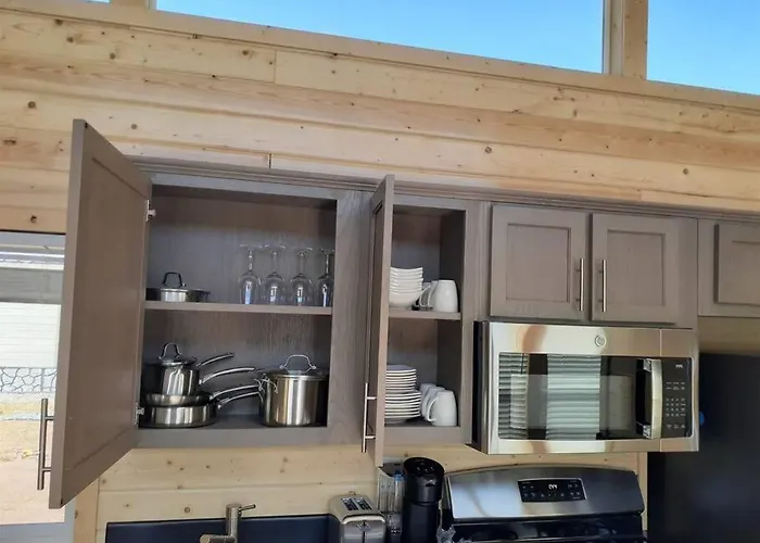 092 Grand Canyon Stargazer Tiny 20 Mins To South Rim - Sleeps 8 Chalet